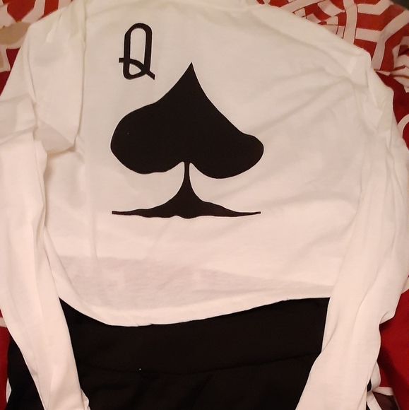 Clothes - Picture 1 of 5